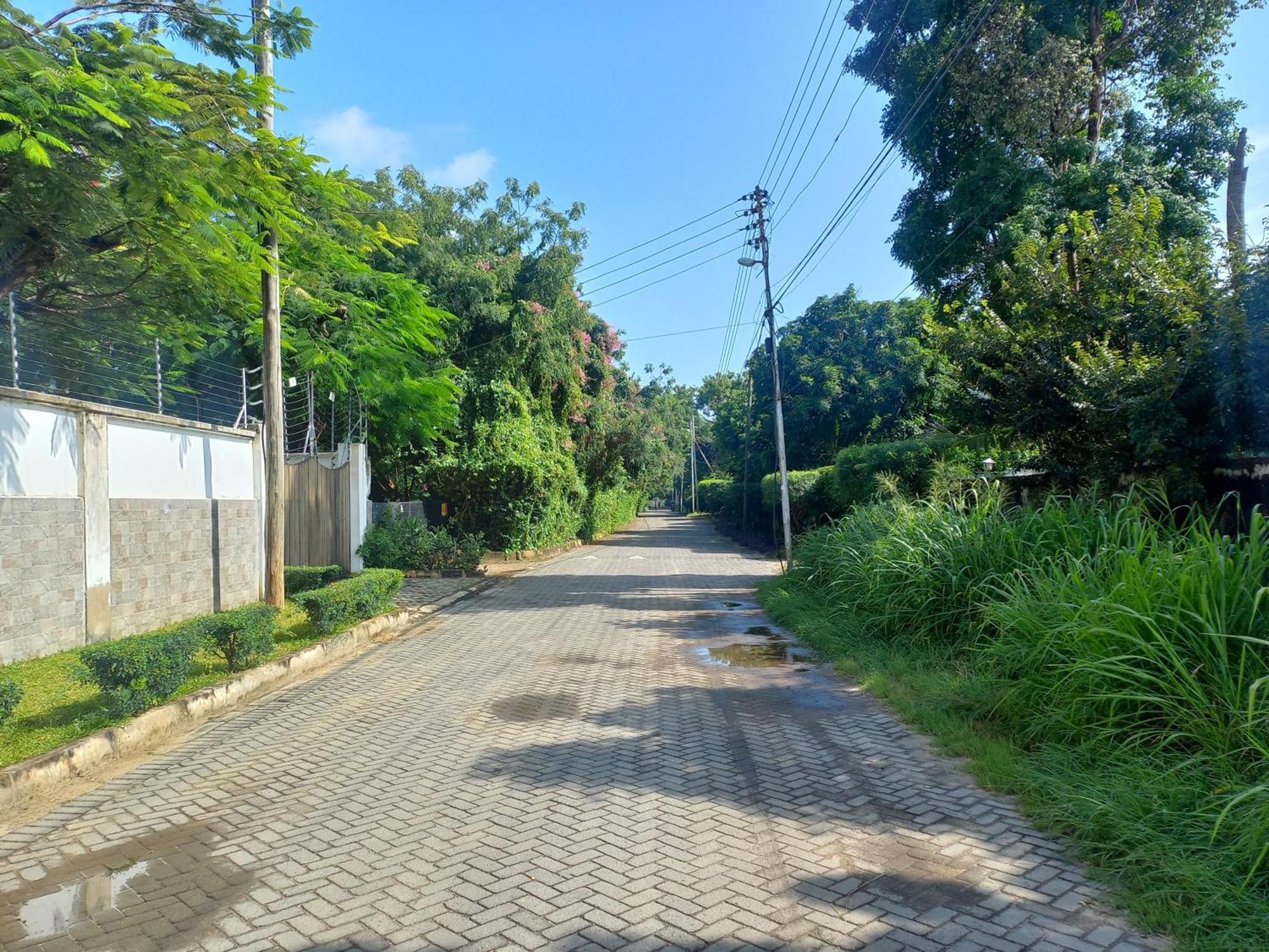 Coral Drive Apartments Момбаса Экстерьер фото